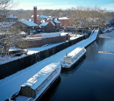 winter-canal